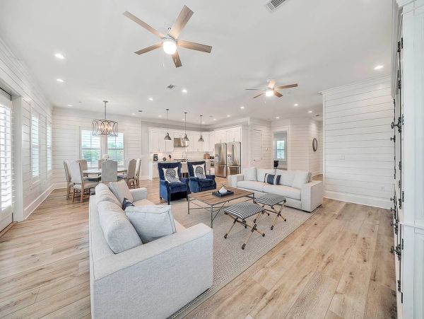 Spacious and Luxurious Family Home with Private Pool & Spa