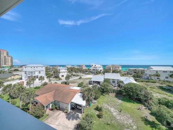 Spacious and Luxurious Family Home with Private Pool & Spa