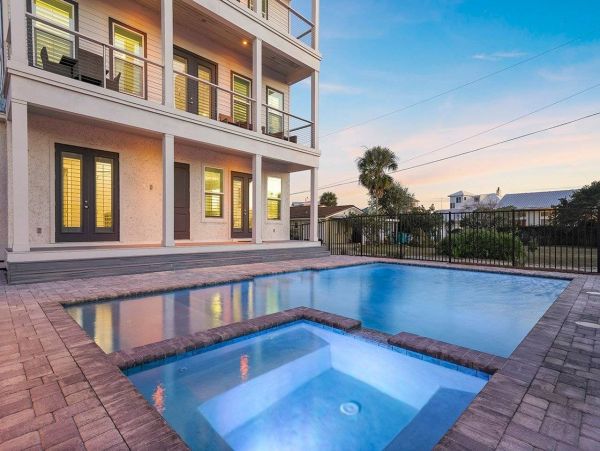 Spacious and Luxurious Family Home with Private Pool & Spa