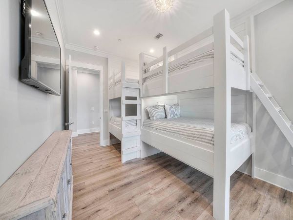 Spacious and Luxurious Family Home with Private Pool & Spa