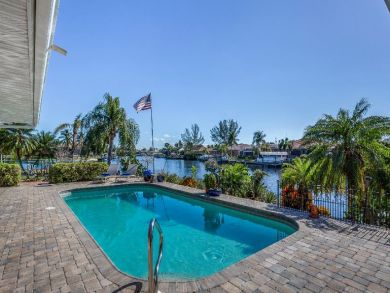 Canal Front 3 Bedroom Home Pool & Dock in Cape Coral