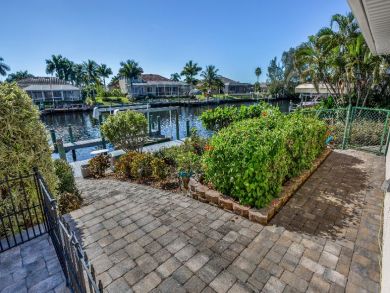Canal Front 3 Bedroom Home Pool & Dock in Cape Coral