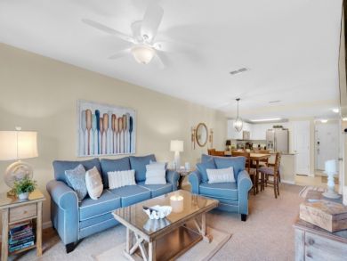 Prime Location 2 Bedroom Condo Sleeps 6 Short Walk to Beach