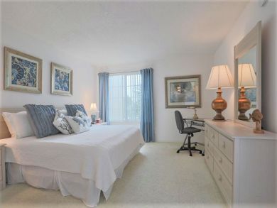Longboat Key  2 Bedrooms Condo Bay Views Sleeps 4 Guests