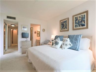 Longboat Key  2 Bedrooms Condo Bay Views Sleeps 4 Guests