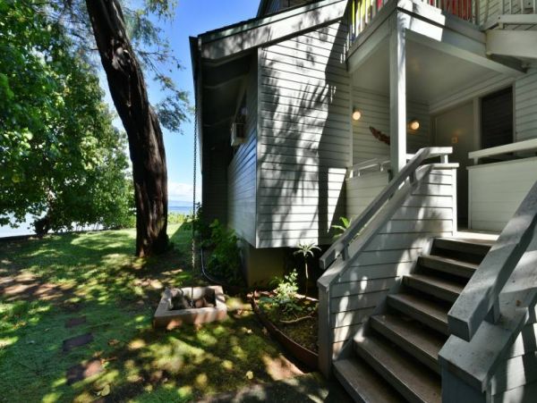 Kahana Luxury Three Bedroom Ocean Views Steps to Beach