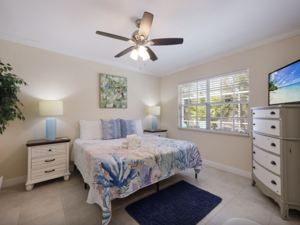 3 Bedroom Vacation Home in Holmes Beach with Private Pool
