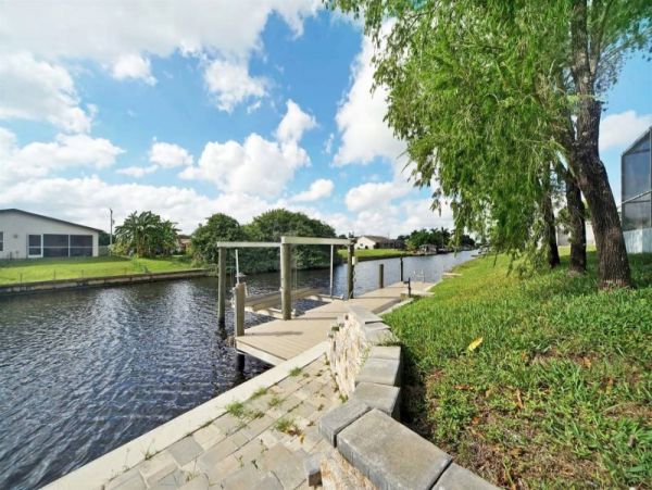 Cape Coral Vacation Rental Home Three Bedrooms