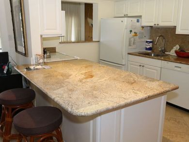 Walk to Beach 2 Bedroom Vacation Condo in Sanibel