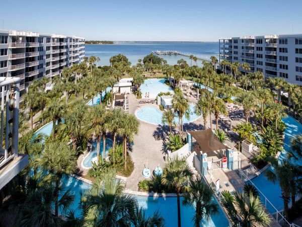 Three Bedroom Penthouse with Great Amenities & Location