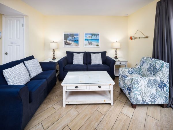 Pet-Friendly Okaloosa Island Townhome Near the Beach