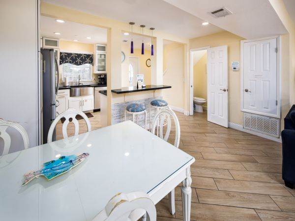 Pet-Friendly Okaloosa Island Townhome Near the Beach