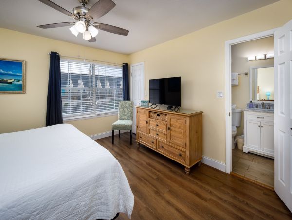 Pet-Friendly Okaloosa Island Townhome Near the Beach