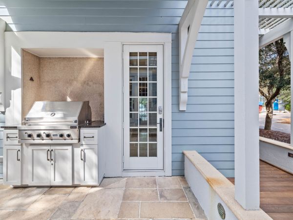Luxury Watersound Home Three Homes From Sandy Beach