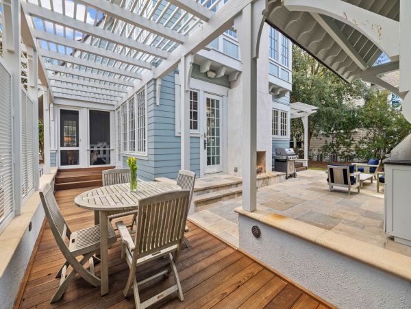 Luxury Watersound Home Three Homes From Sandy Beach