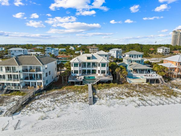 Gulf Front Paradise With Seven Bedrooms And Private Pool