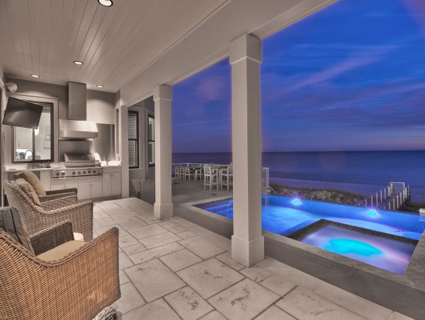 Gulf Front Paradise With Seven Bedrooms And Private Pool