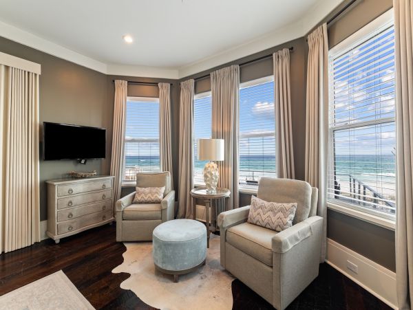 Gulf Front Paradise With Seven Bedrooms And Private Pool
