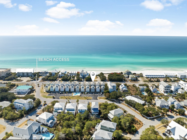 Four bedroom Amazing Town Home Can Accommodate 16 guests