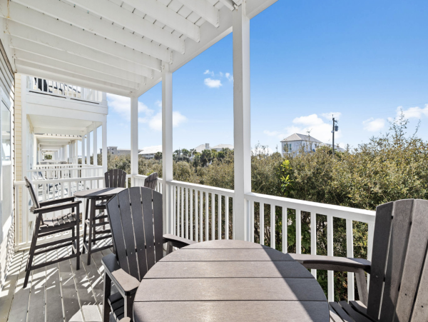 Four bedroom Amazing Town Home Can Accommodate 16 guests