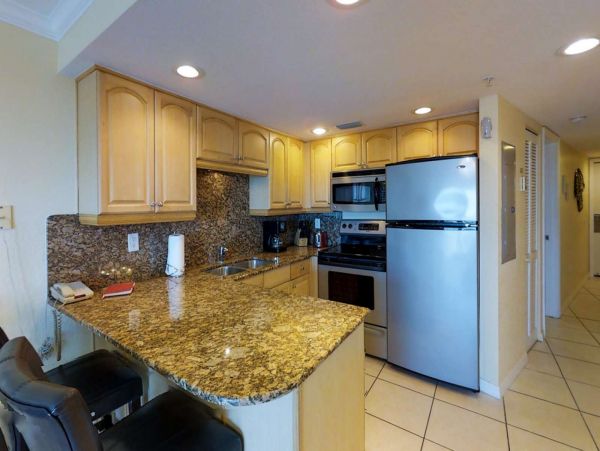 Full Ocean View 1 Bedroom Condo in Treasure Island