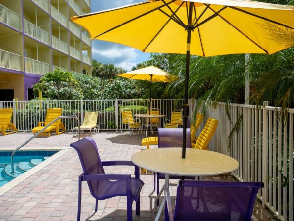 Full Ocean View 1 Bedroom Condo in Treasure Island