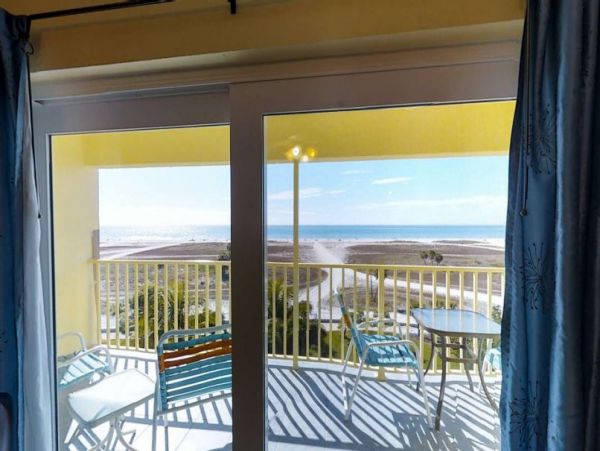 Full Ocean View 1 Bedroom Condo in Treasure Island