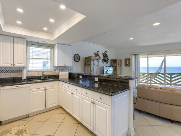 Indian shores Vacation Condo Sleeps 6 Guests