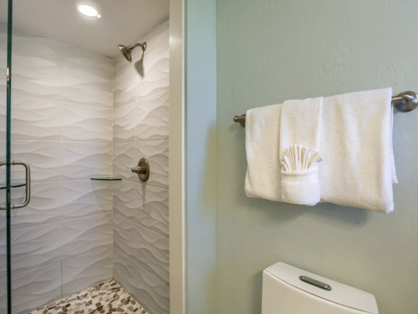 Indian shores Vacation Condo Sleeps 6 Guests