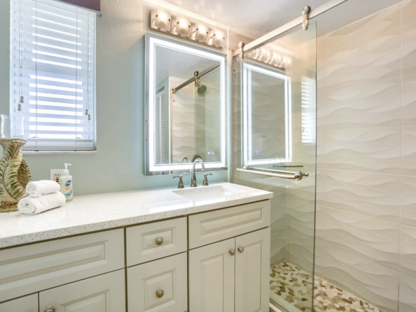 Indian shores Vacation Condo Sleeps 6 Guests