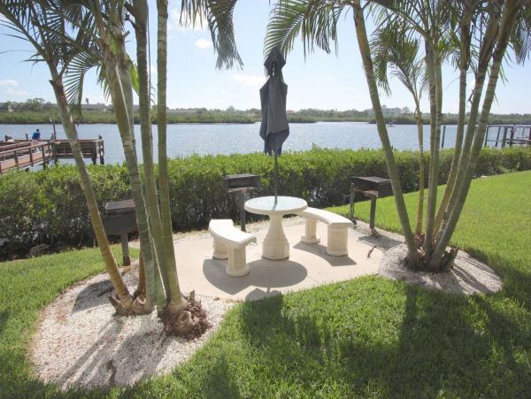 Indian Shore Condo with 2 Bedrooms