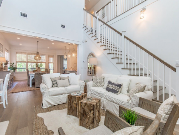 6 Bedroom- 4.5 Bathroom with beach access about 1 mile away