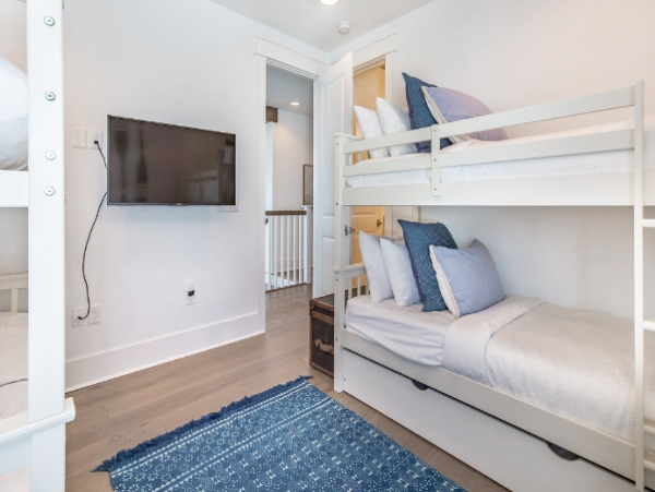 6 Bedroom- 4.5 Bathroom with beach access about 1 mile away