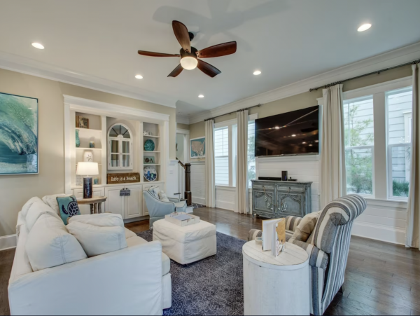 O.5 Miles To Beach Access Golf Cart Provided Vacation Home in Inlet Beach