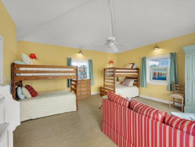 Bayfront Six Bedroom Vacation Home in Pensacola Beach