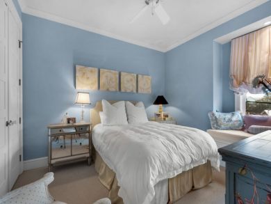 Bayfront Six Bedroom Vacation Home in Pensacola Beach