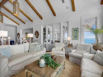 Bayfront Six Bedroom Vacation Home in Pensacola Beach