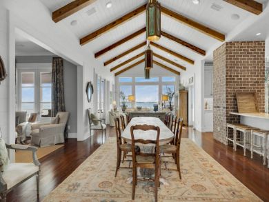 Bayfront Six Bedroom Vacation Home in Pensacola Beach