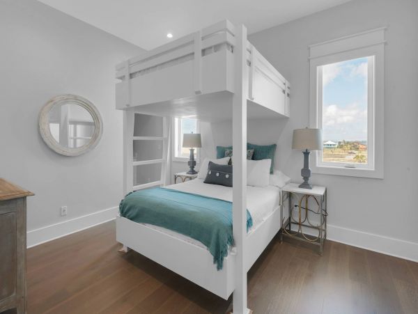 Seven Bedroom Gulf Front Vacation Home in Pensacola Beach