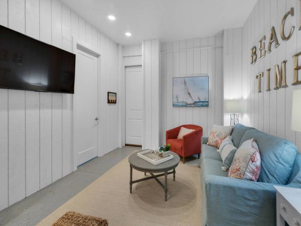 Seven Bedroom Gulf Front Vacation Home in Pensacola Beach