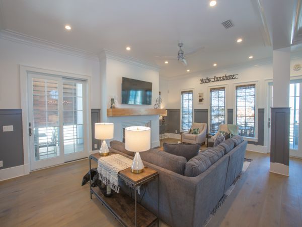 Four Bedroom Luxury Family Home Sleeps 15 Communal Pool