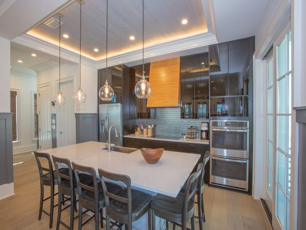 Four Bedroom Luxury Family Home Sleeps 15 Communal Pool