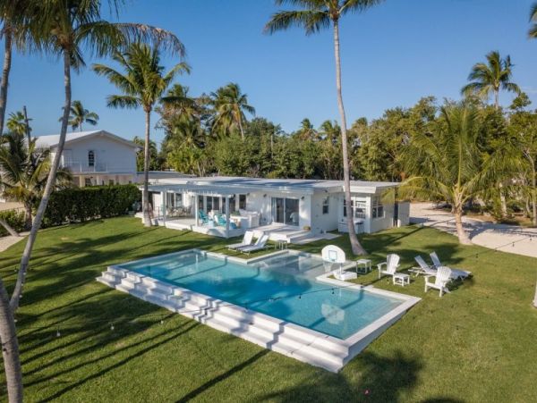 Luxury Islamorada Vacation Rental Home Plus Guest House