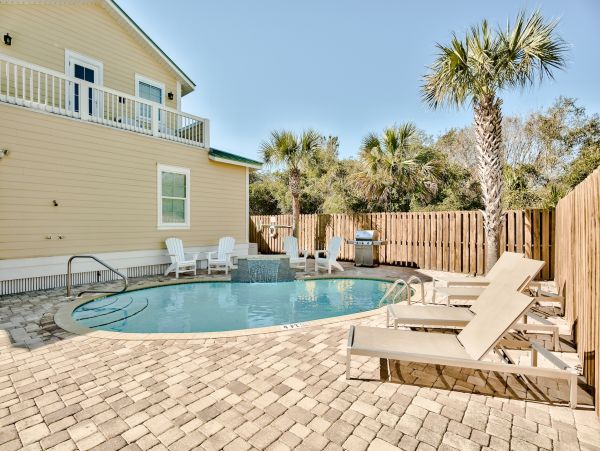Luxury Beach Vacation Home in Destin Private Pools Sleeps 20