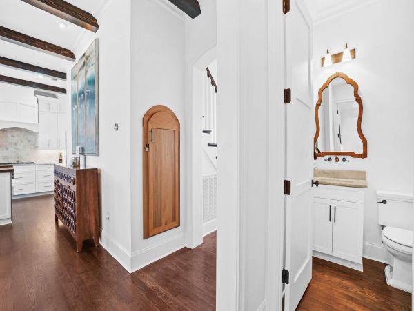 Destin Vacation Home Four Bedroom Walk to Beach