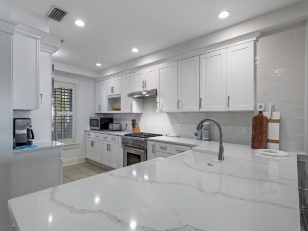 Santa Rosa Vacation Condo Four Bedroom Walk to Beach