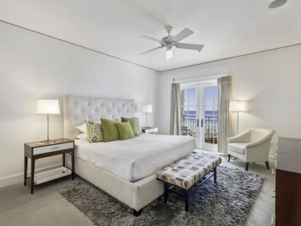 Santa Rosa Vacation Condo Four Bedroom Walk to Beach