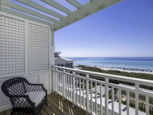Santa Rosa Vacation Condo Four Bedroom Walk to Beach