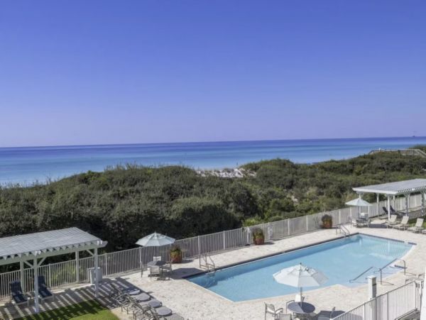 Santa Rosa Vacation Condo Four Bedroom Walk to Beach