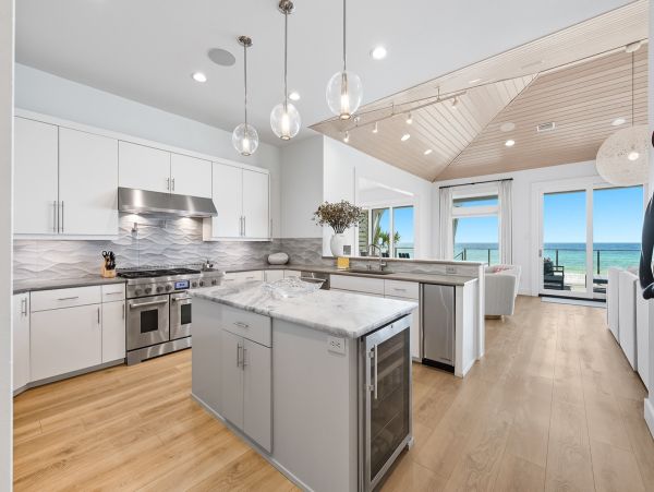 Right On The Sand Gulf Front Five Bedroom Vacation Home in Seagrove Beach